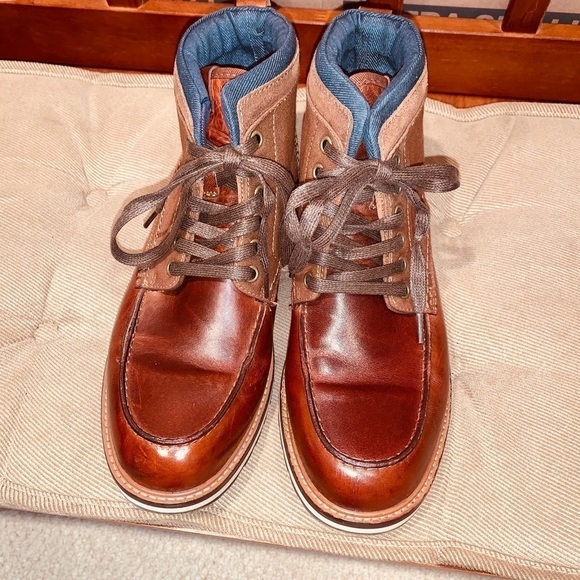 Aldo Two Tone Boots - Picture 4 of 11